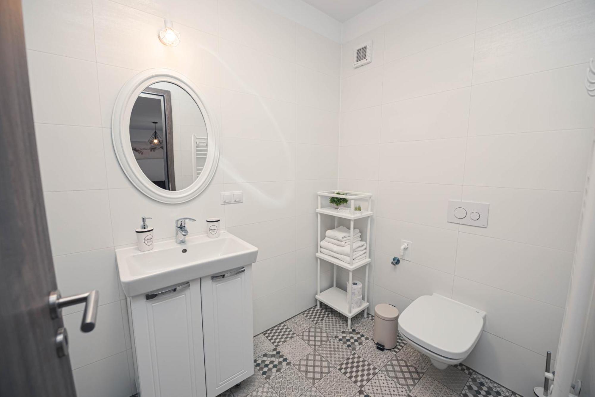 White Mood Apartment 2 Brasov Exterior photo