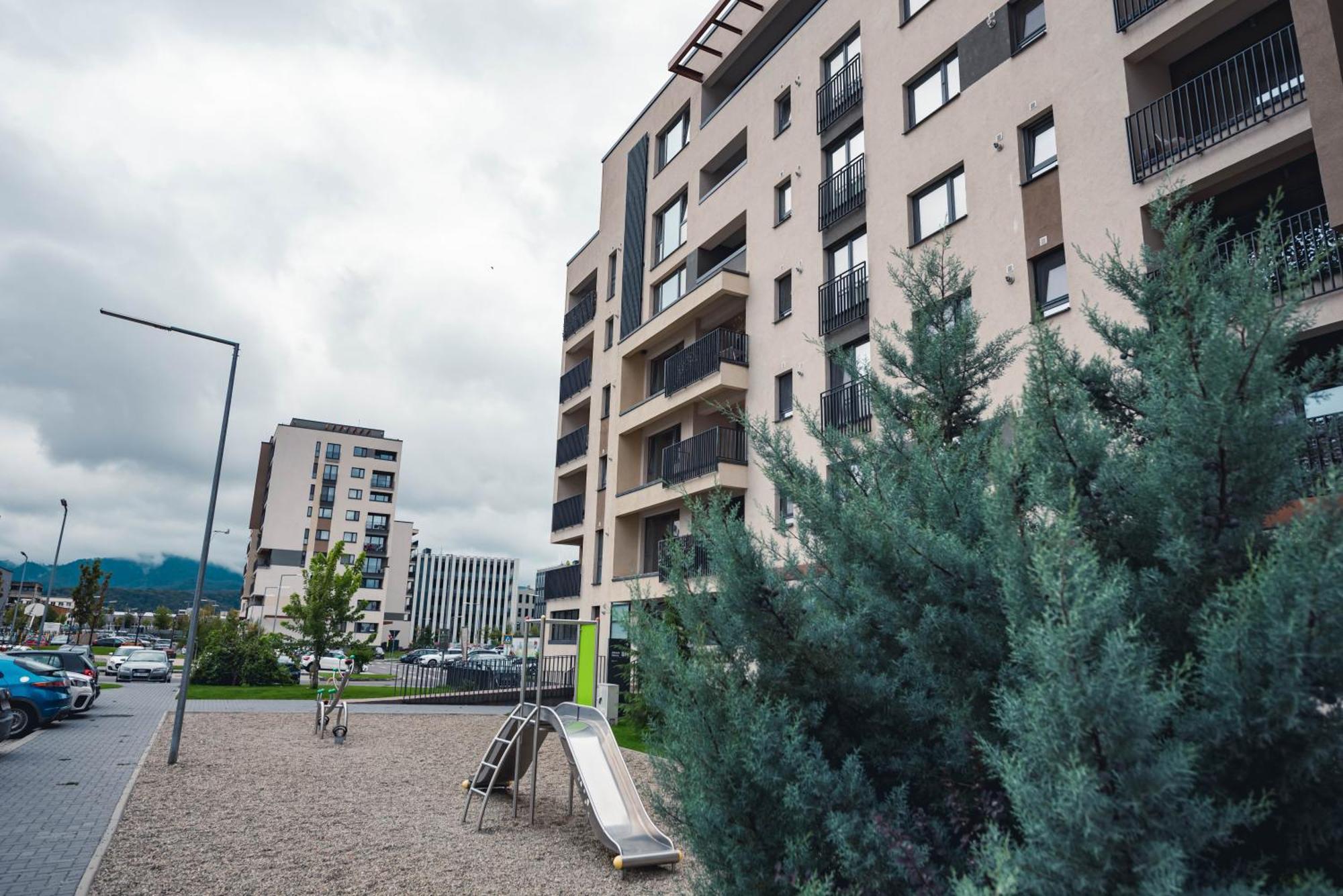 White Mood Apartment 2 Brasov Exterior photo